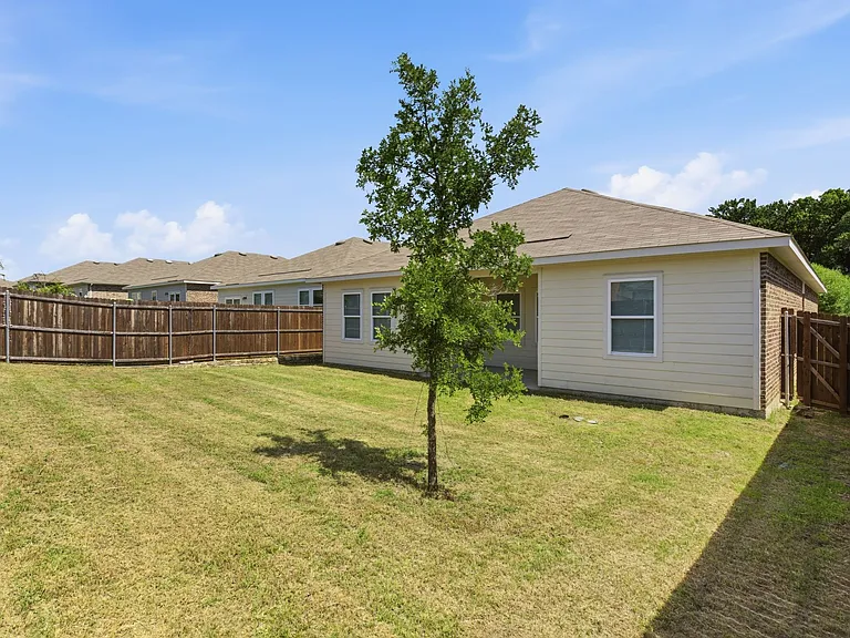 759 Crestridge Dr — Photo 22