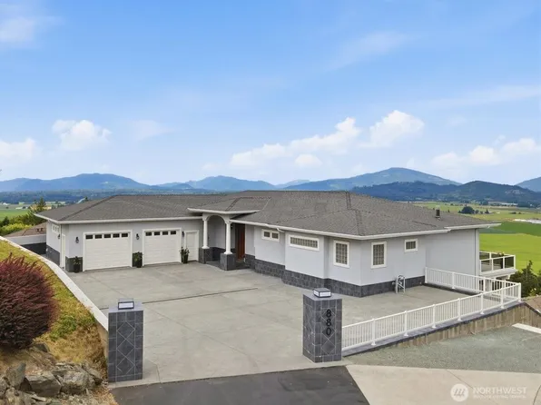 880 Bella Vista Lane, Burlington, WA 98233