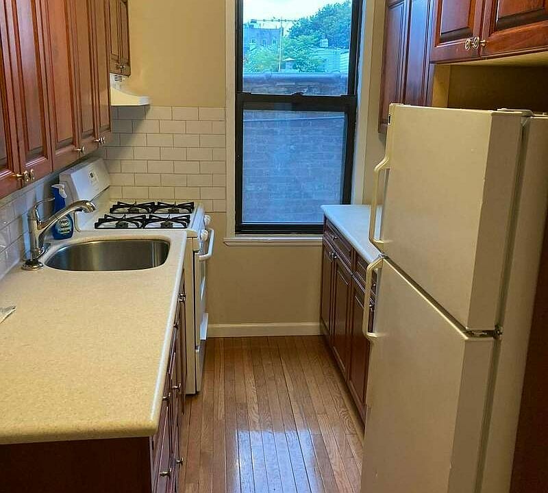 1st image of 41-02 Astoria Blvd S #1