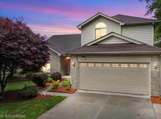 33660 Angeline Ave, Livonia, MI 48150