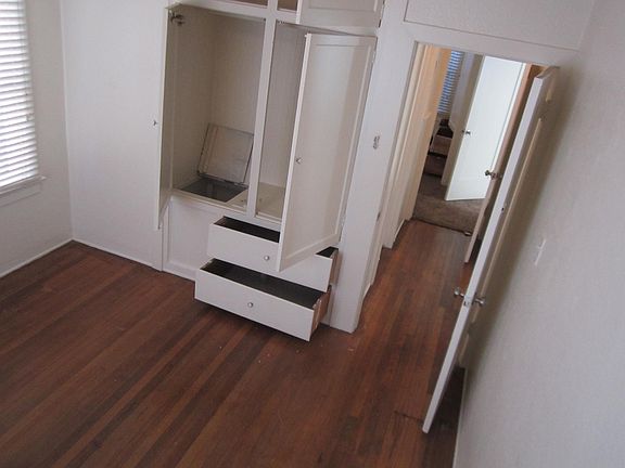 5th image of 407 E Chapel St APT D
