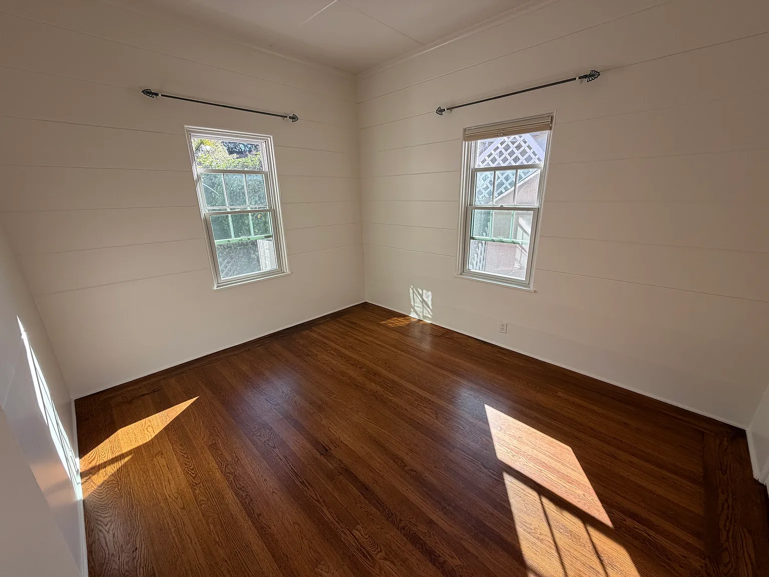 2 bed, 1003 sqft, $5,500 — Photo 3