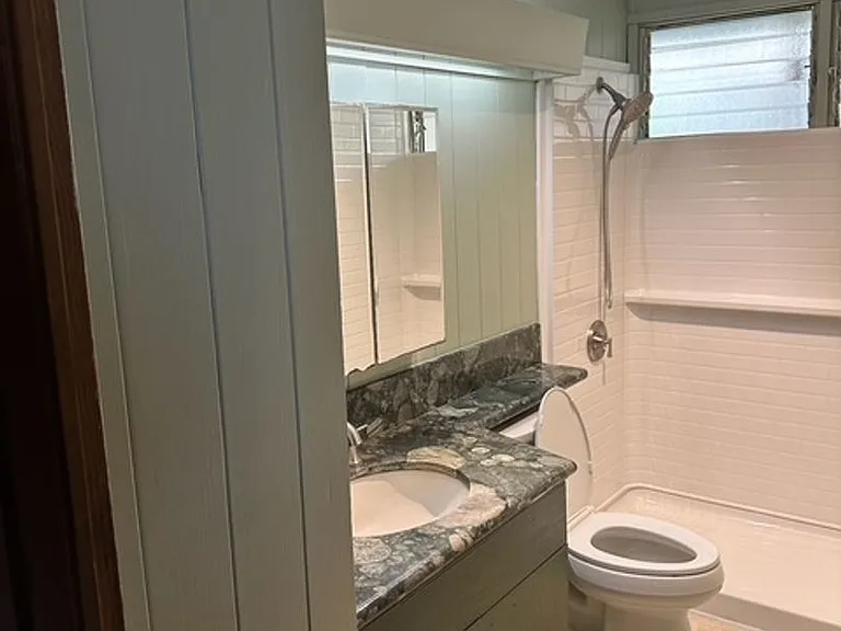 655 Hinano St #A — Photo 12