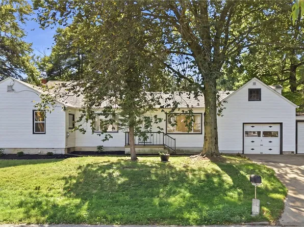 3905 Elmwood Ave, Youngstown, OH 44515