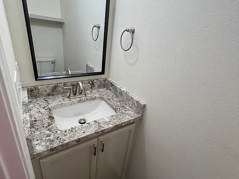 Brynlee Cir — Photo 3