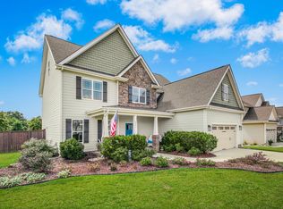 2201 Mills Crest St, Fuquay Varina, NC 27526