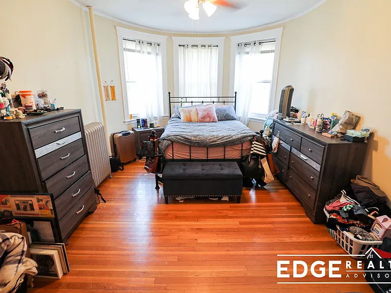 16 Fuller St #1A — Photo 4