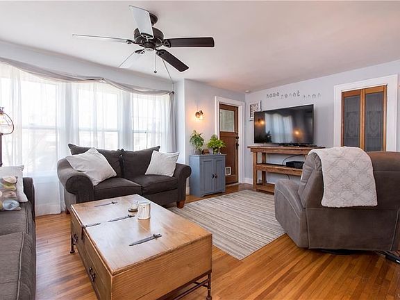 3rd image of 434 Victoria Blvd