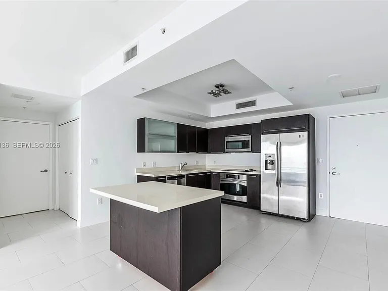 90 SW 3rd St #3211 — Photo 5
