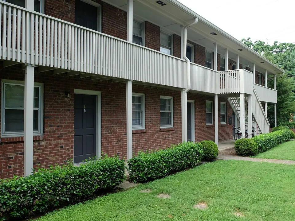 2540 Sharondale Dr #3