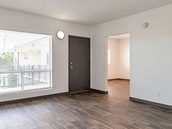 3rd image of 6730 N 17th Ave #14905832