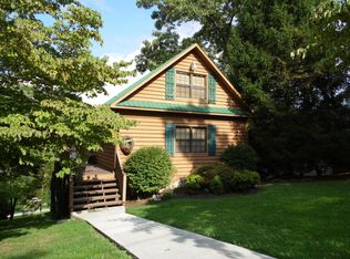 420 Perry Smith Ln, Caryville, TN 37714