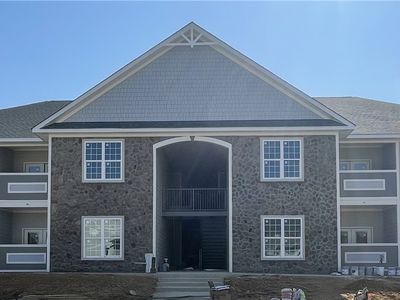 240 Gallery Dr #202, Spring Lake, NC, 28390