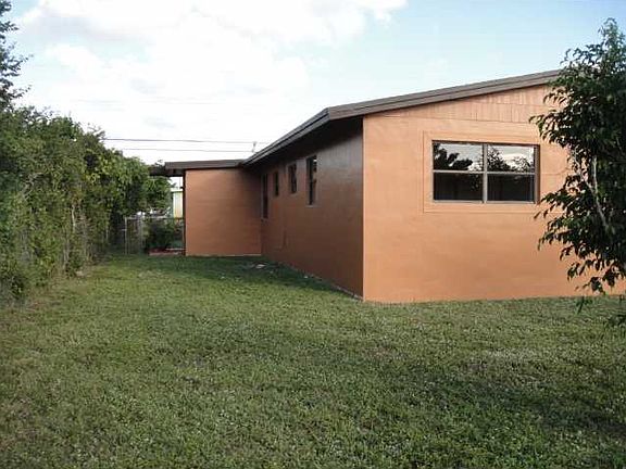 4th image of 17611 NW 11th Ave