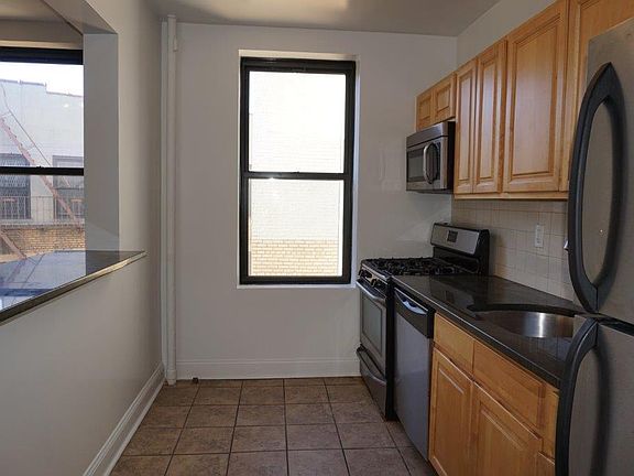 3rd image of 901 Washington Ave APT 6I
