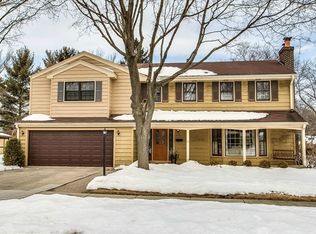 1110 E Viator Ct, Arlington Heights, IL 60004