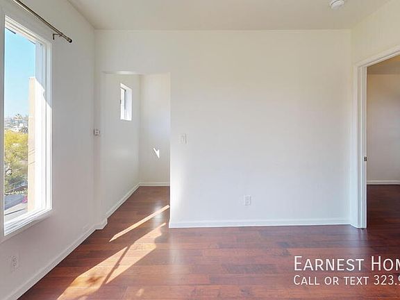 5th image of 834 Laguna Ave #1/4