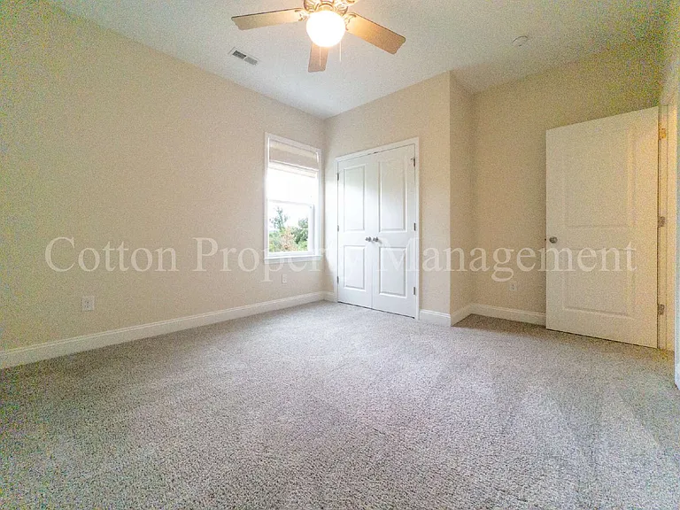 7445 Darius Dr — Photo 35