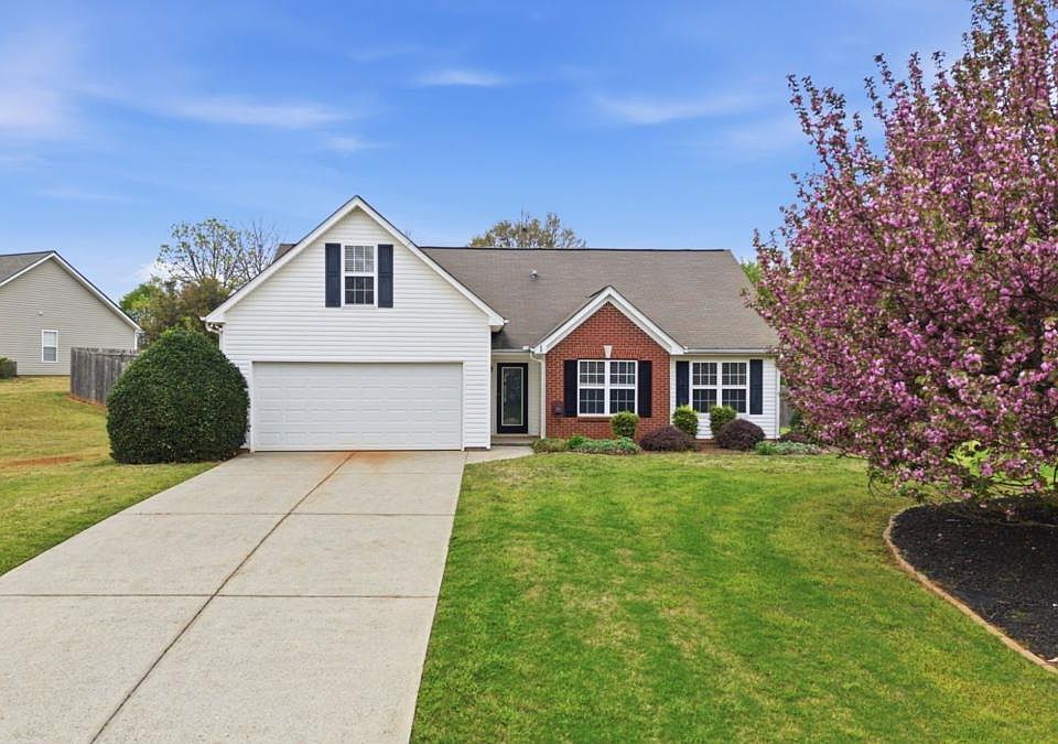 1st image of 5828 Meadowfield Trce