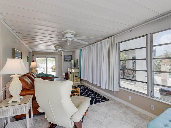 5th image of 701 Spanish Main Dr #525