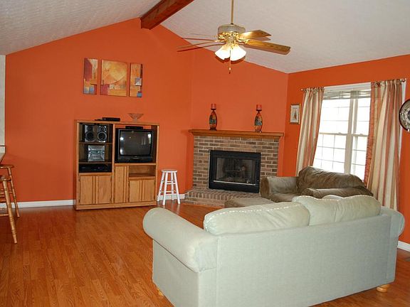 4th image of 480 Meadow Lake Dr