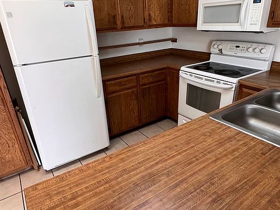 4th image of 1172 N 19th St