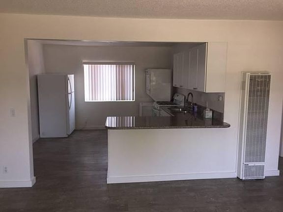 5th image of 46 Clubhouse Ave