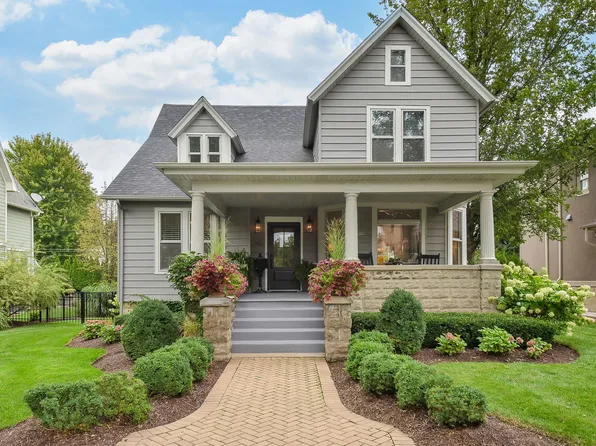 140 S Loomis St, Naperville, IL 60540