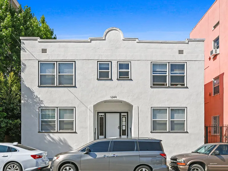 1346 W 4th St — Photo 4