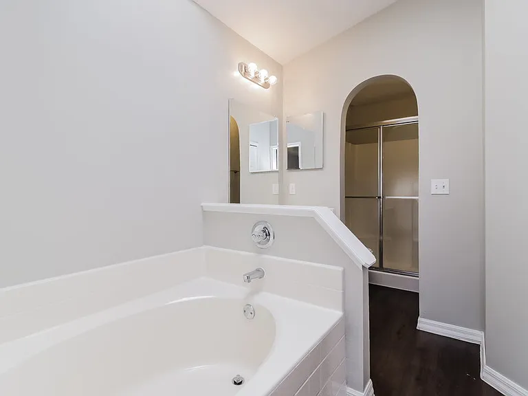 4313 Iveyglen Ave — Photo 11