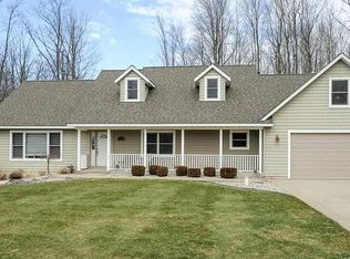 8623 Heron Ct, Watervliet, MI 49098