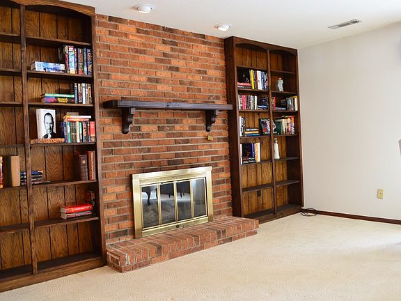 4th image of 2405 Knollwood Ct