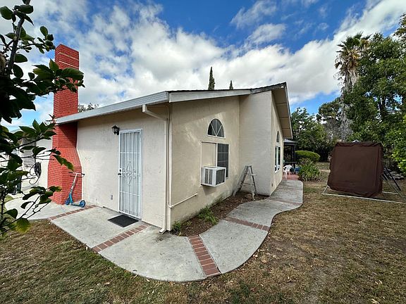 2nd image of 1322 Lodge Ct