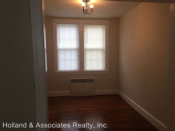 3rd image of 823-A Jay St