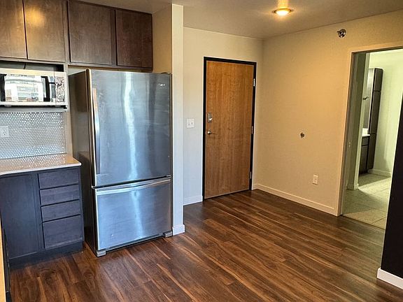 3rd image of 202 E Greenfield Ln Unit D-210
