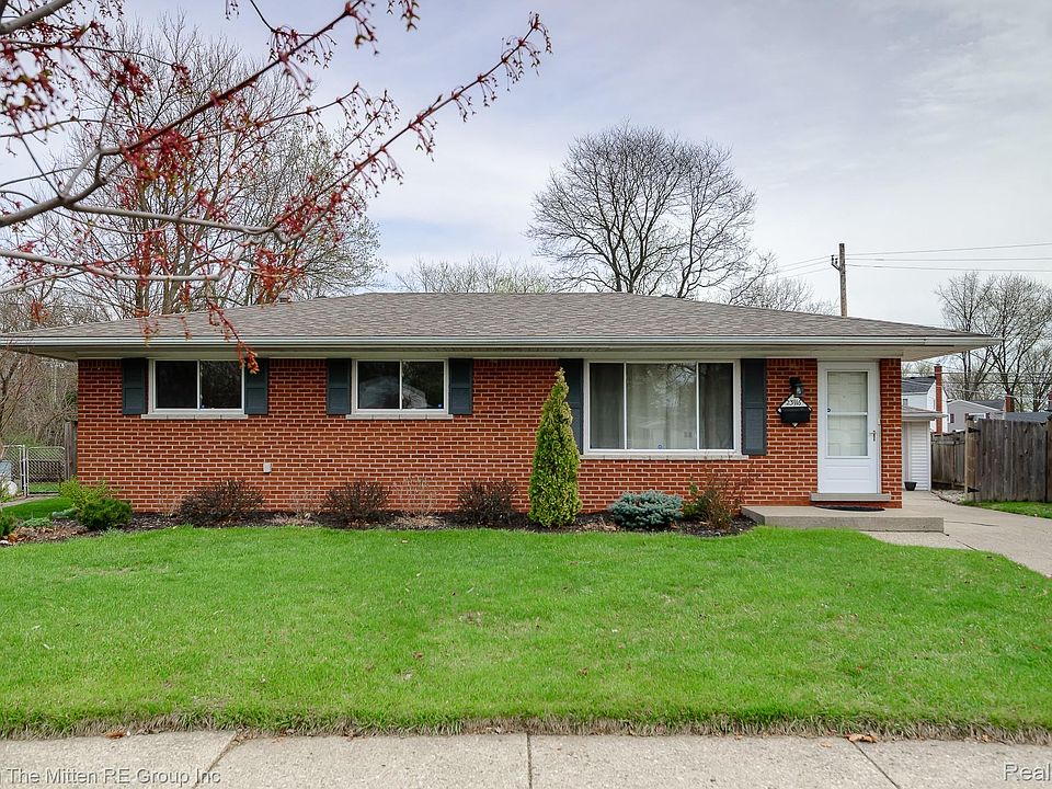 1st image of 23116 Glenmoor Hts