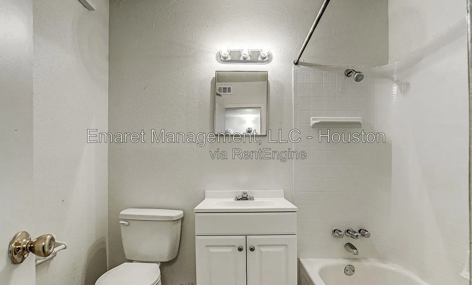 Redemption Square Apartments — Photo 3