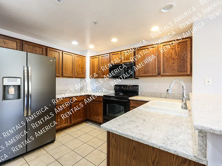 21320 N 56th St #2021 — Photo 8