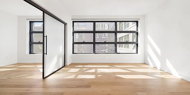 1st image of 547 W 47th St #425