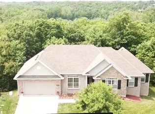 2601 Greenbriar Dr, Columbia, MO 65203