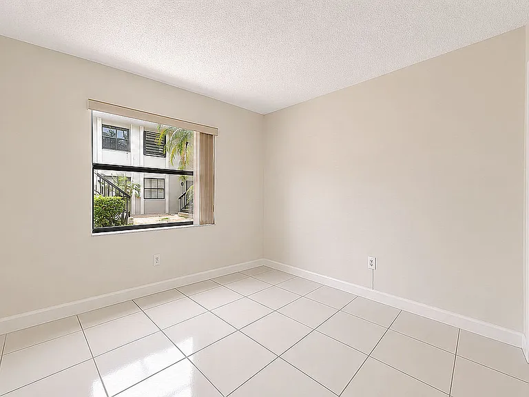 9732 Hammocks Blvd #102 — Photo 21