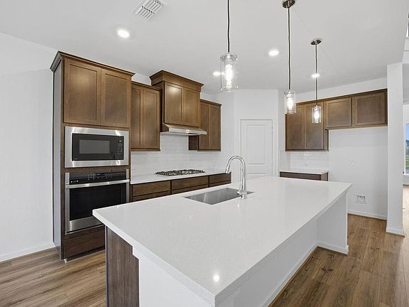 3rd image of 21818 Erskine Peaks Pl