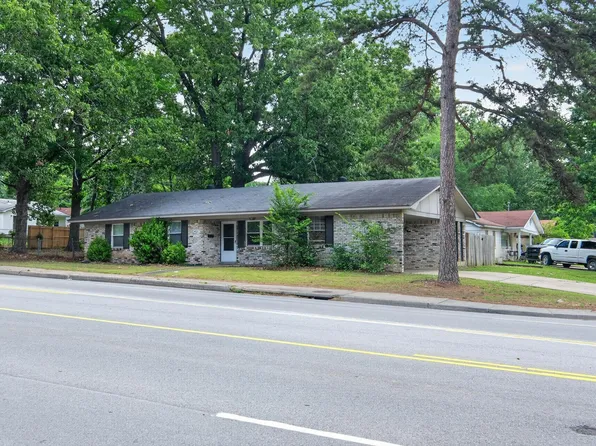9923 Chicot Rd, Little Rock, AR 72209