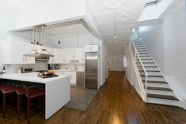 Rented by Tabak Real Estate | media 1