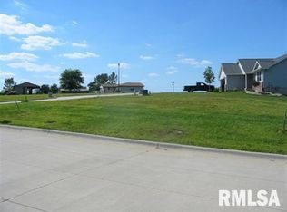 1104 2nd St W, Orion, IL 61273
