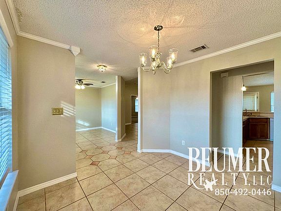 5th image of 7427 Saint James Pl