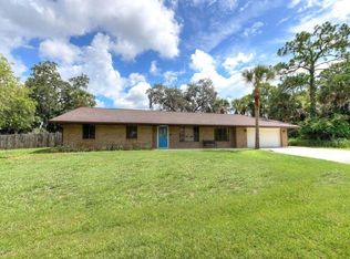867 Huntington St NE, Palm Bay, FL 32907