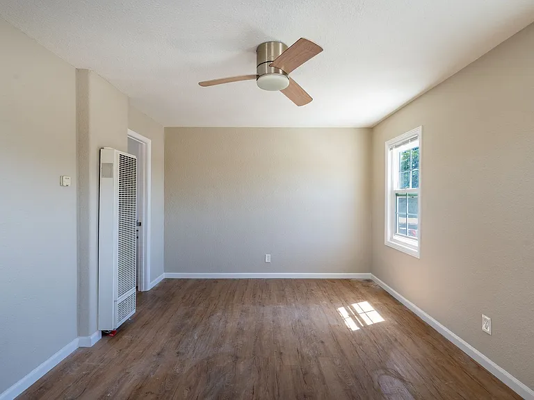19040 Monterey Rd — Photo 5