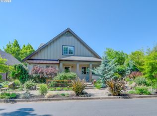 1876 Riverwood Dr, Eugene, OR 97401