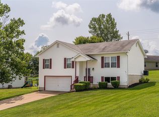 6 Monterey Ct, Union, MO 63084
